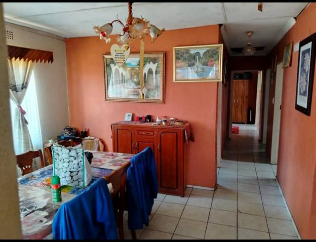 3 BEDROOM HOUSE FOR SALE IN RIETVALLEI